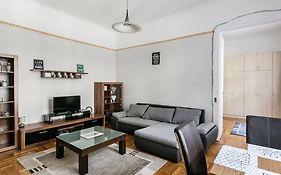 Kiraly 51 Apartment